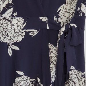 VINE CAMUTO DRESS